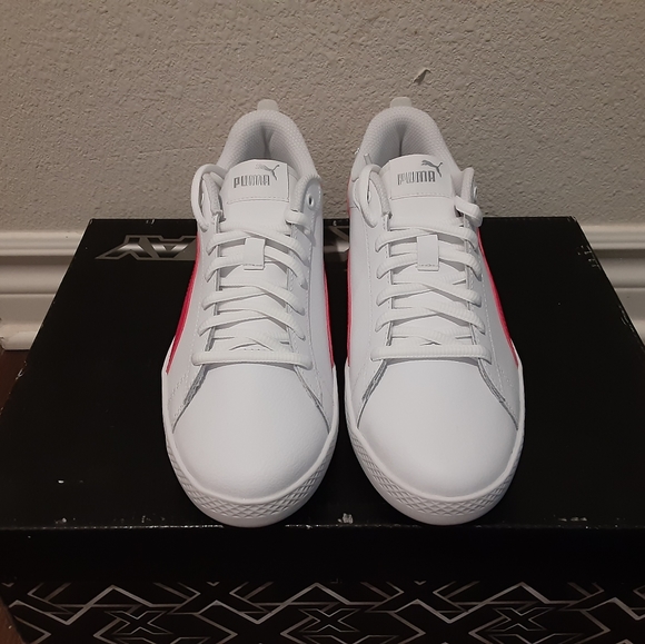 Puma - Picture 3 of 4